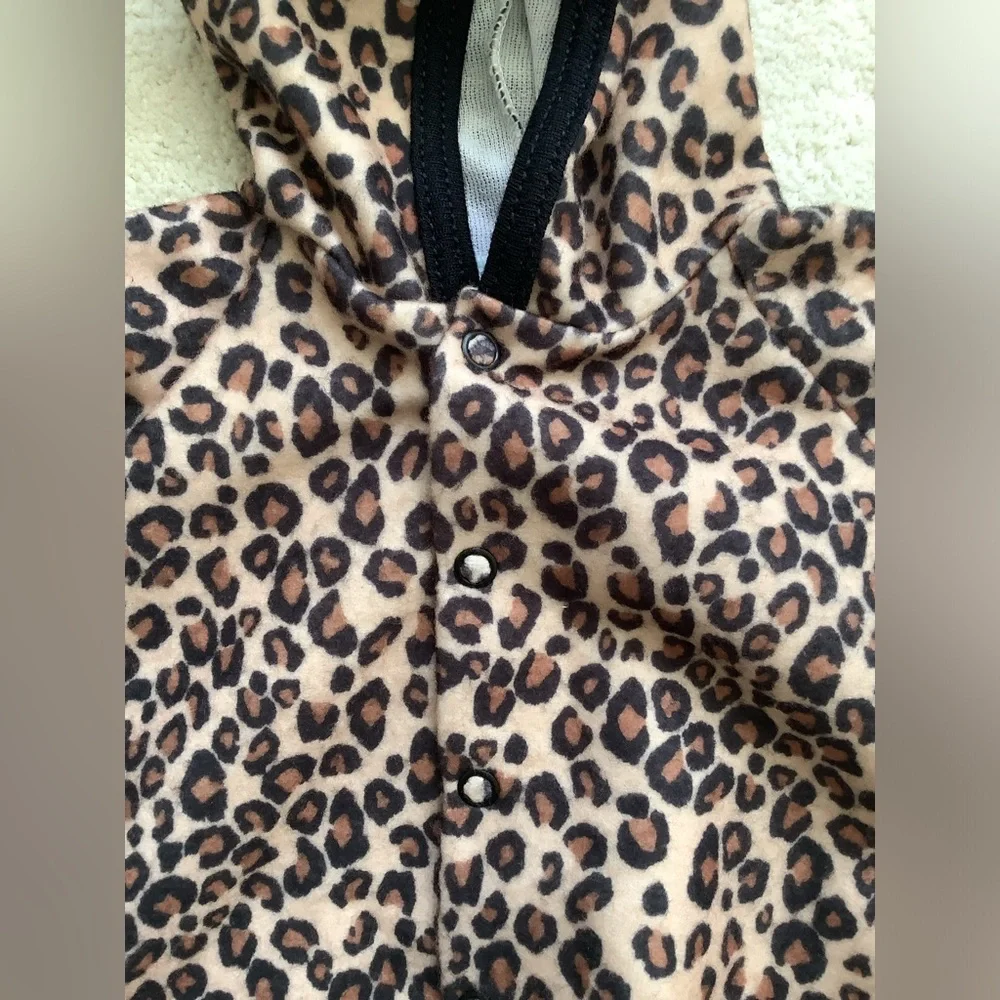 EUC Baby Leopard Cheetah Costume 0-3 Months One Piece Snap